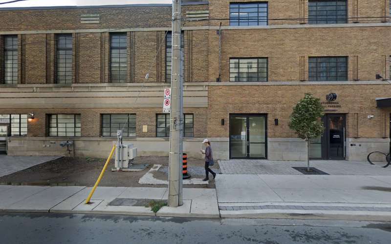 ChargeLab Charging Station EV Charging Station at 505 Richmond St W