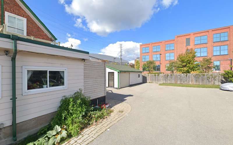 ChargePoint Charging Station EV Charging Station at 75 Charles St