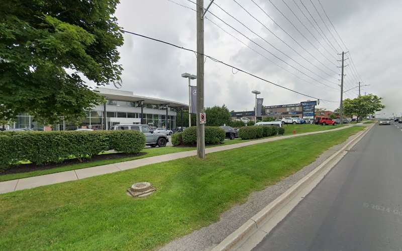 FLO Charging Station EV Charging Station at 230 Mulock Dr