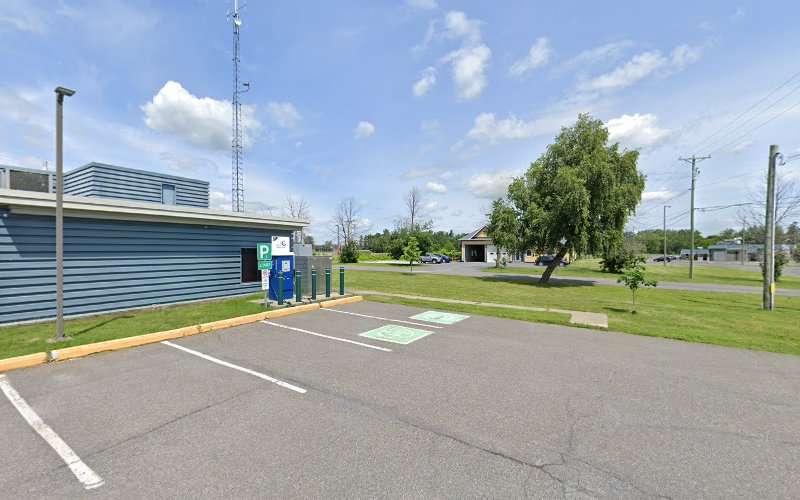 Circuit électrique Charging Station EV Charging Station at 875 Rue Principale O