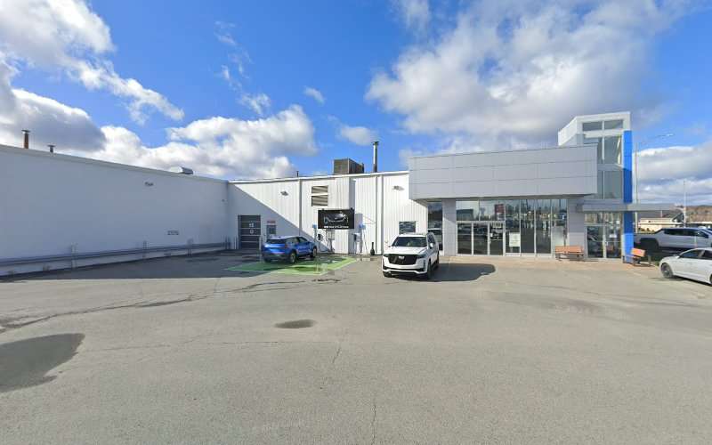 FLO Charging Station EV Charging Station at 375 Boul Rideau