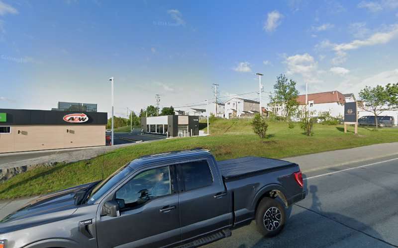 ChargePoint Charging Station EV Charging Station at 1038 Av. Larivière