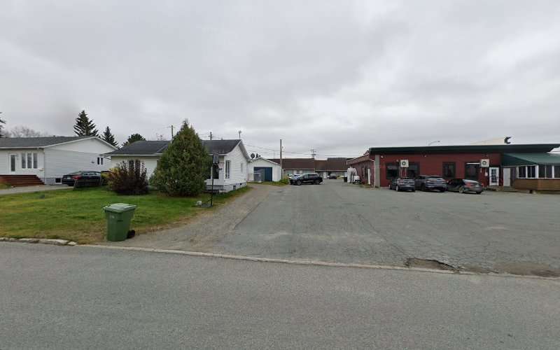 Circuit électrique Charging Station EV Charging Station at 635 2e Rue E