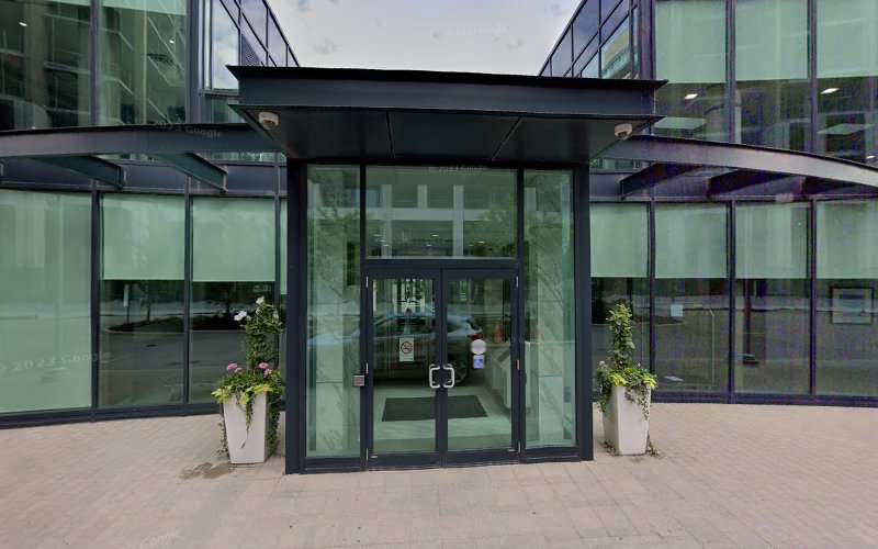 ChargeLab Charging Station EV Charging Station at 525 Wilson Ave