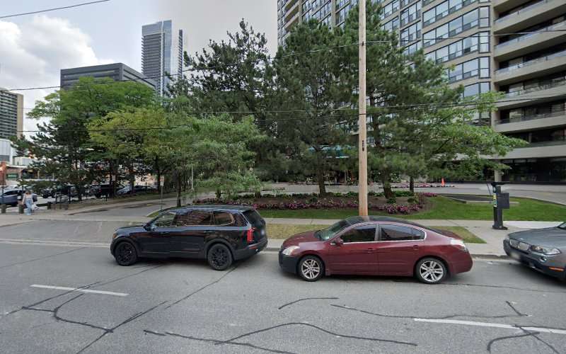 FLO Charging Station EV Charging Station at 33 Elmhurst Ave