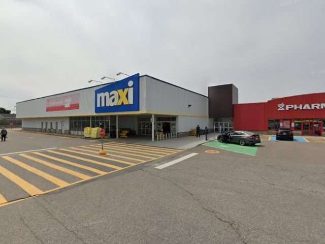 Circuit électrique Charging Station in Sept-Iles Quebec Canada