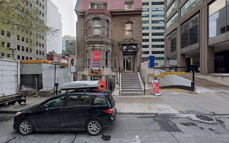 FLO Charging Station EV Charging Station at 2044 Metcalfe St