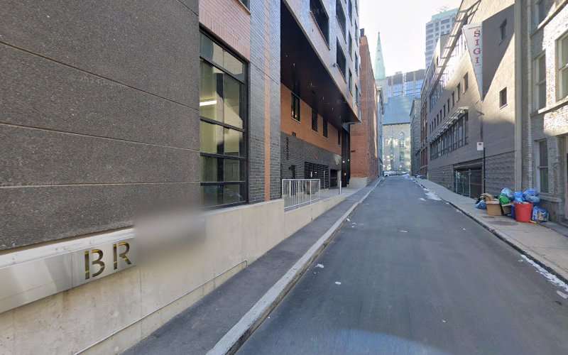 ChargePoint Charging Station EV Charging Station at 390 Rue Dowd