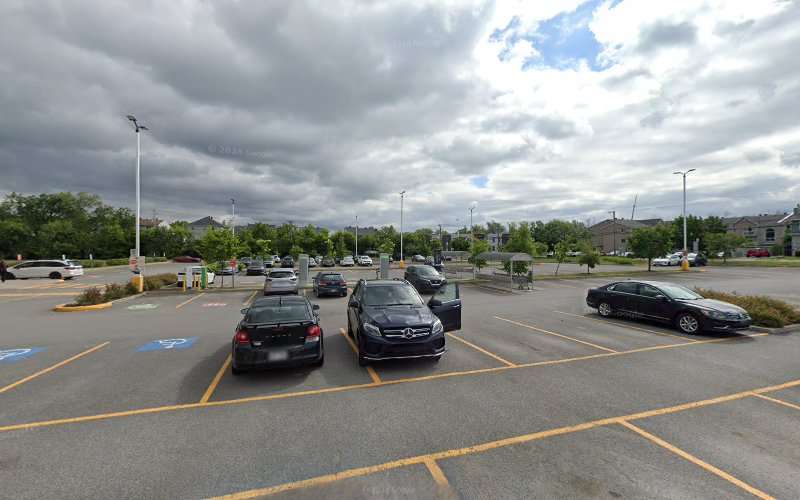 EcoCharge Charging Station EV Charging Station at 450 Rue Blainville E