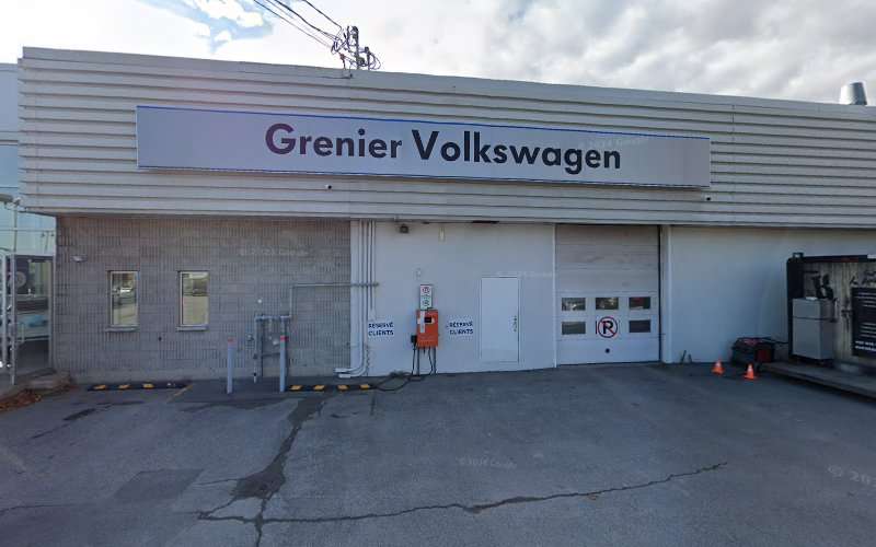 ChargePoint Charging Station EV Charging Station at 118 Mnt Masson