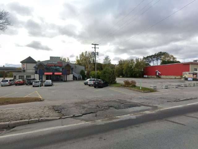 Circuit électrique Charging Station in Mont-Laurier Quebec Canada