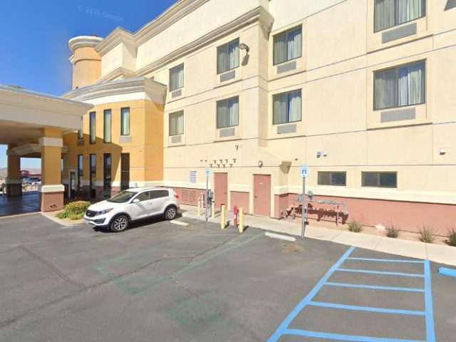Shell Recharge Charging Station in Barstow California