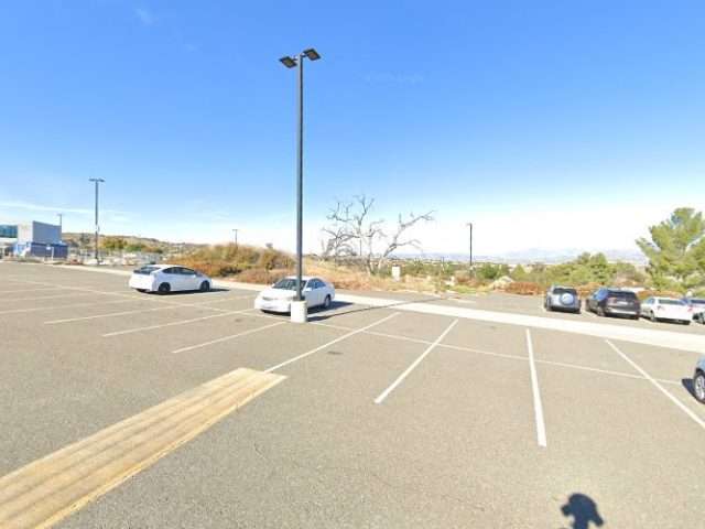 Lot 14 (College of the Canyons) in Santa Clarita CA