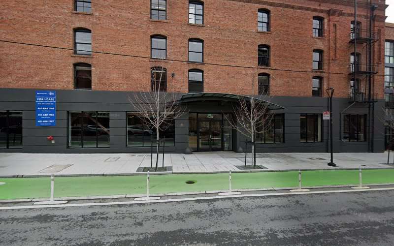 Hudson Pacific Properties Inc EV Charging Station at 625 2nd St