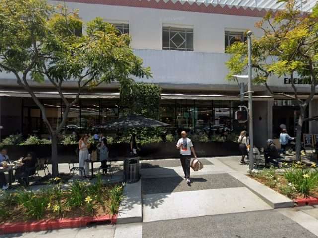 345 N Beverly Dr Garage in Beverly Hills California