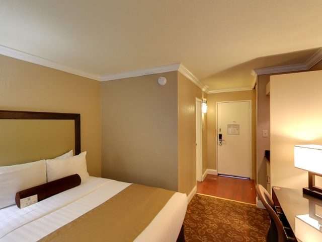 Creekside Inn in Palo Alto California