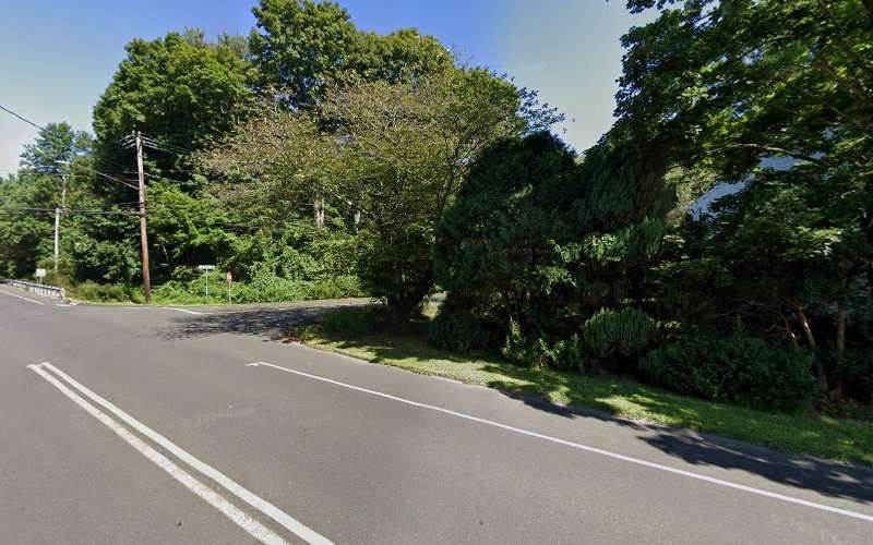 Route 1 & Signal Hill Rd EV Charging Station at Madison