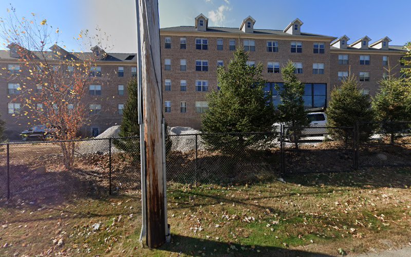 ChargePoint Charging Station EV Charging Station at 100 Shepherds Ln