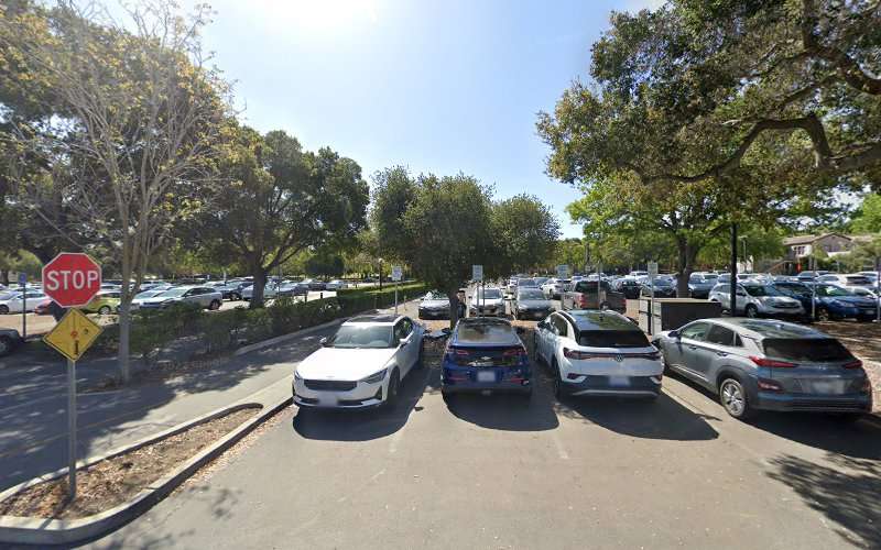 ChargePoint Charging Station EV Charging Station at 526-566 Lagunita Dr