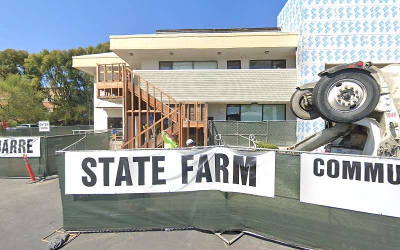 Walgreens Healthcare Clinic EV Charging Station at 28311 Marguerite Pkwy B-1