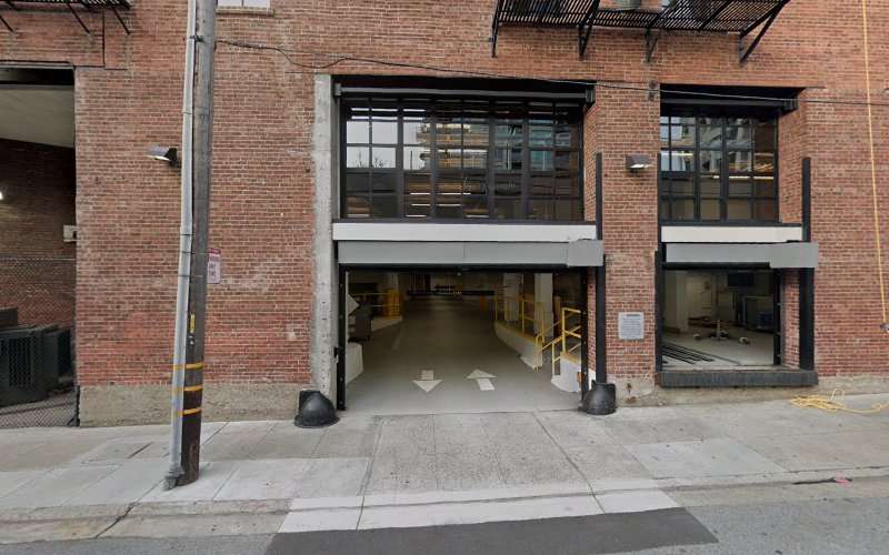 625 2nd Street Garage (Propark) EV Charging Station at 625 2nd St