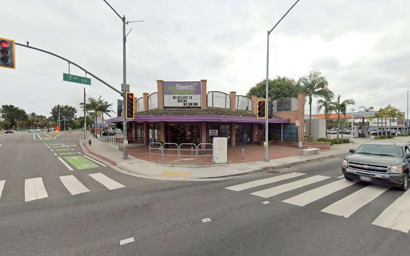 7th & Bellflower SW EV Charging Station at Long Beach