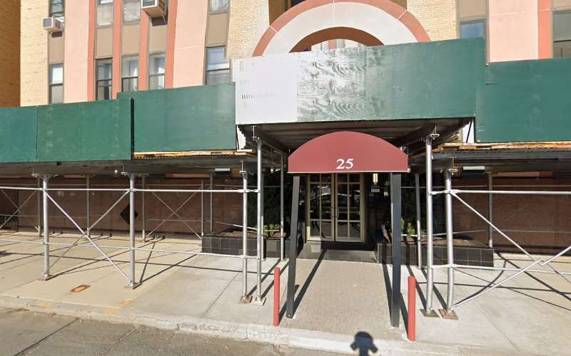 The Broadway EV Charging Station at 25 W Broadway
