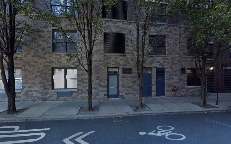 ChargePoint Charging Station EV Charging Station at 2 12th St