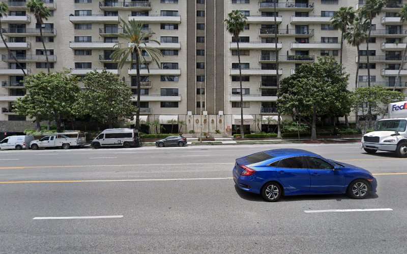Wilshire Marquis EV Charging Station at 10535 Wilshire Blvd