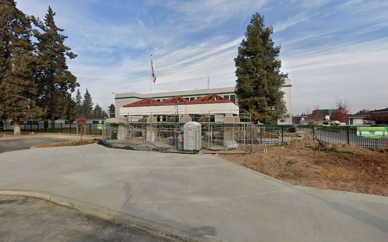 Reedley High School EV Charging Station at 740 W North Ave