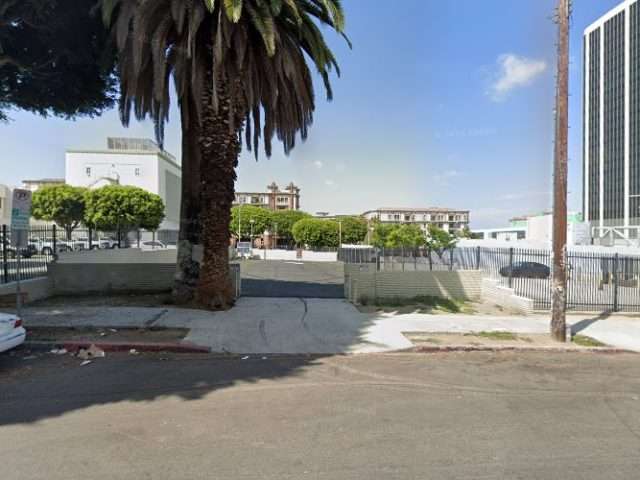 1230 W 3rd St Parking in Los Angeles California