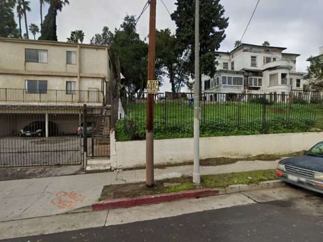 FLO Charging Station in Los Angeles California