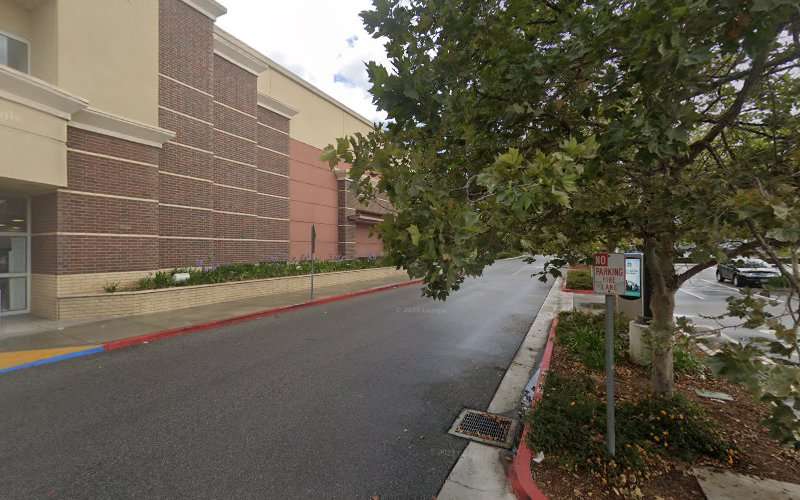 Shell Recharge Charging Station EV Charging Station at 1201 S Fremont Ave