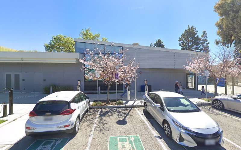 ChargePoint Charging Station EV Charging Station at 3700 Middlefield Rd