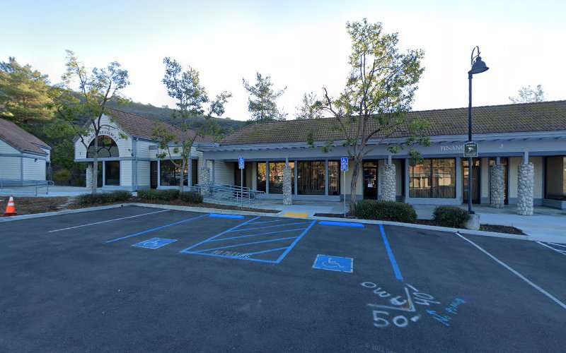 ChargePoint Charging Station EV Charging Station at 10601 Magnolia Ave