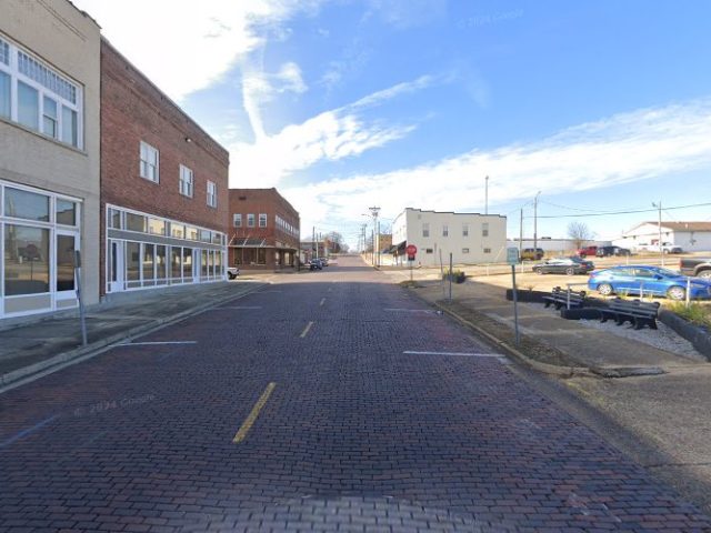 Francis Energy Charging Station in Poplar Bluff Missouri