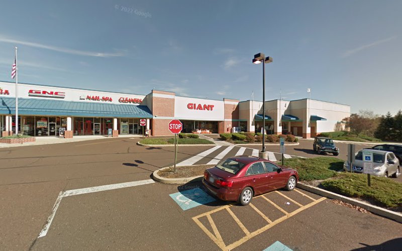 Shell Recharge Charging Station EV Charging Station at 611 Main St