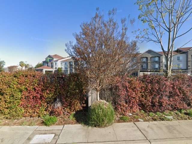 Tesla Destination Charger in Oakland California