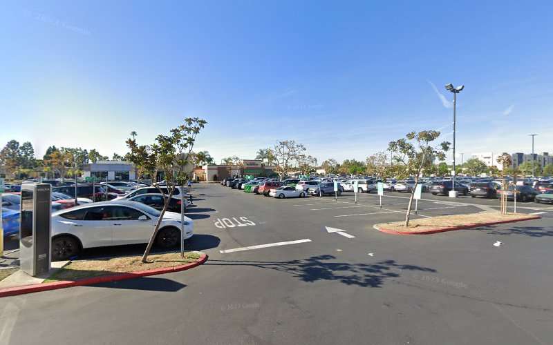 Shell Recharge Charging Station EV Charging Station at 1100 S Harbor Blvd