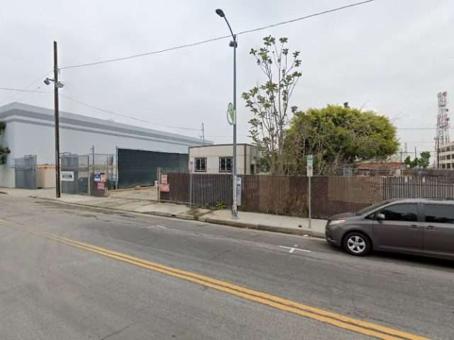 FLO Charging Station in Los Angeles California