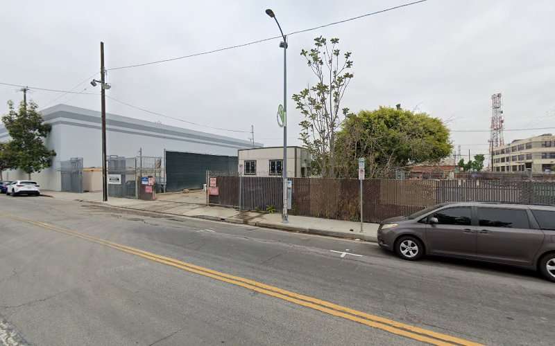 FLO Charging Station EV Charging Station at 301 N Garey St