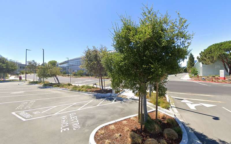 ChargePoint Charging Station EV Charging Station at 275 Oracle Pkwy