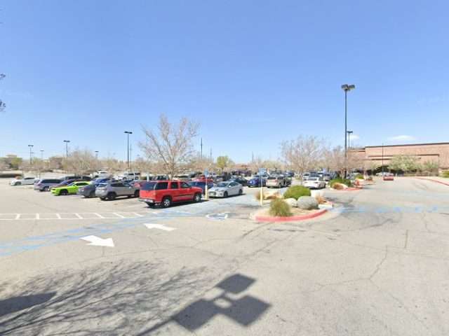 Shell Recharge Charging Station in Palmdale California
