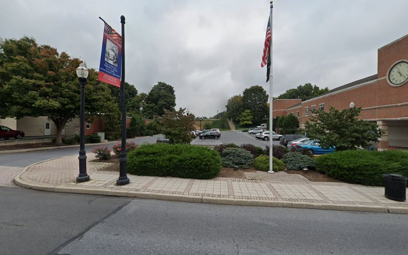 ChargePoint Charging Station EV Charging Station at 124 S State St
