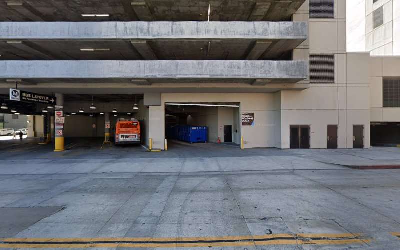 Shell Recharge Charging Station EV Charging Station at 1600 Vine St