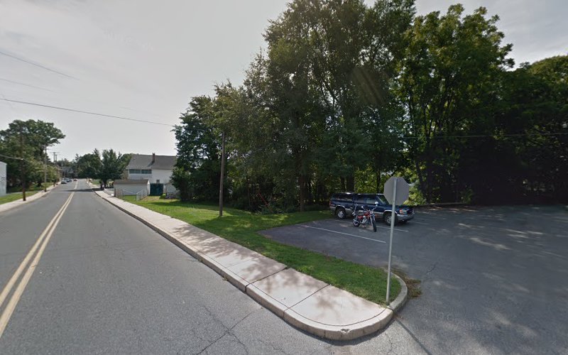 ChargePoint Charging Station EV Charging Station at 115 W Pine St