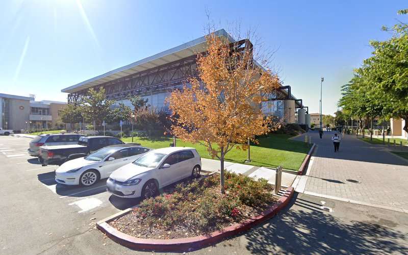 ChargePoint Charging Station EV Charging Station at 469 CA-82