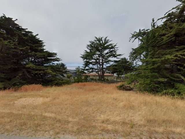 Tesla Destination Charger in Cambria California