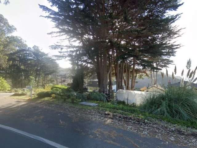 Tesla Destination Charger in Elk California