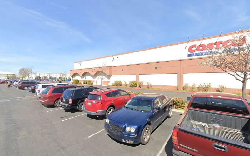 Blink Charging Station EV Charging Station at 22330 Hathaway Ave